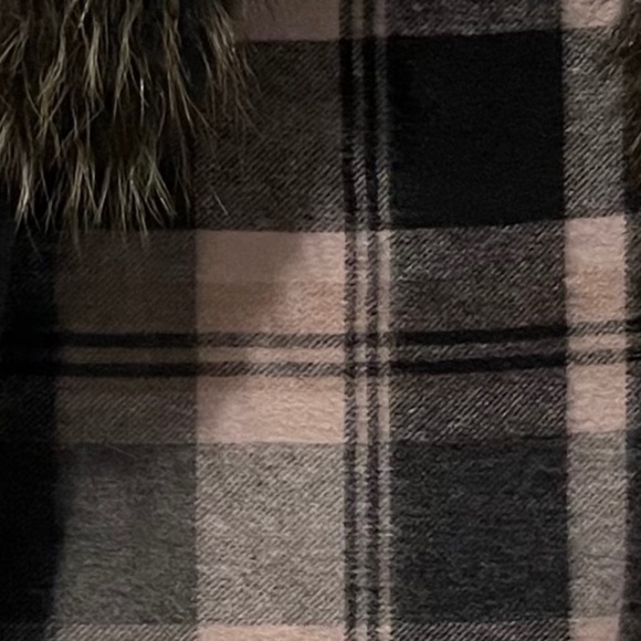 NWOT- Linda Richards Luxury Wool/Cashmere Plaid Wrap (OS) - Picture 6 of 7